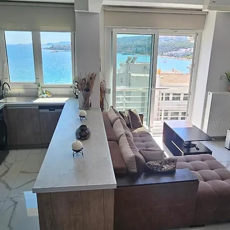 Διαμέρισμα Lux Seaview Spot *